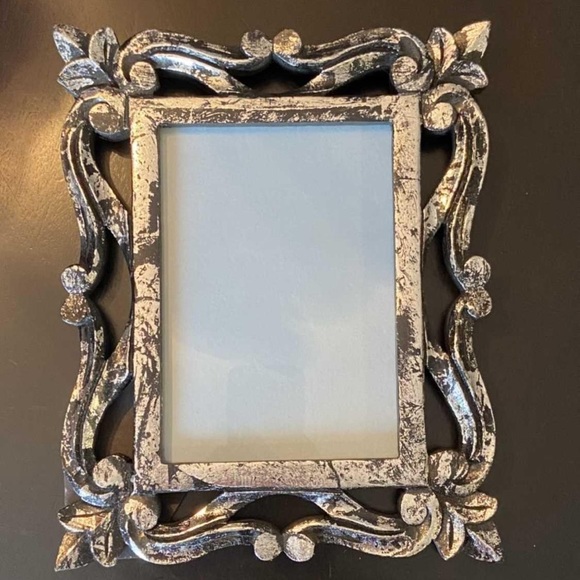 New Wooden Picture Frame - Picture 3 of 4